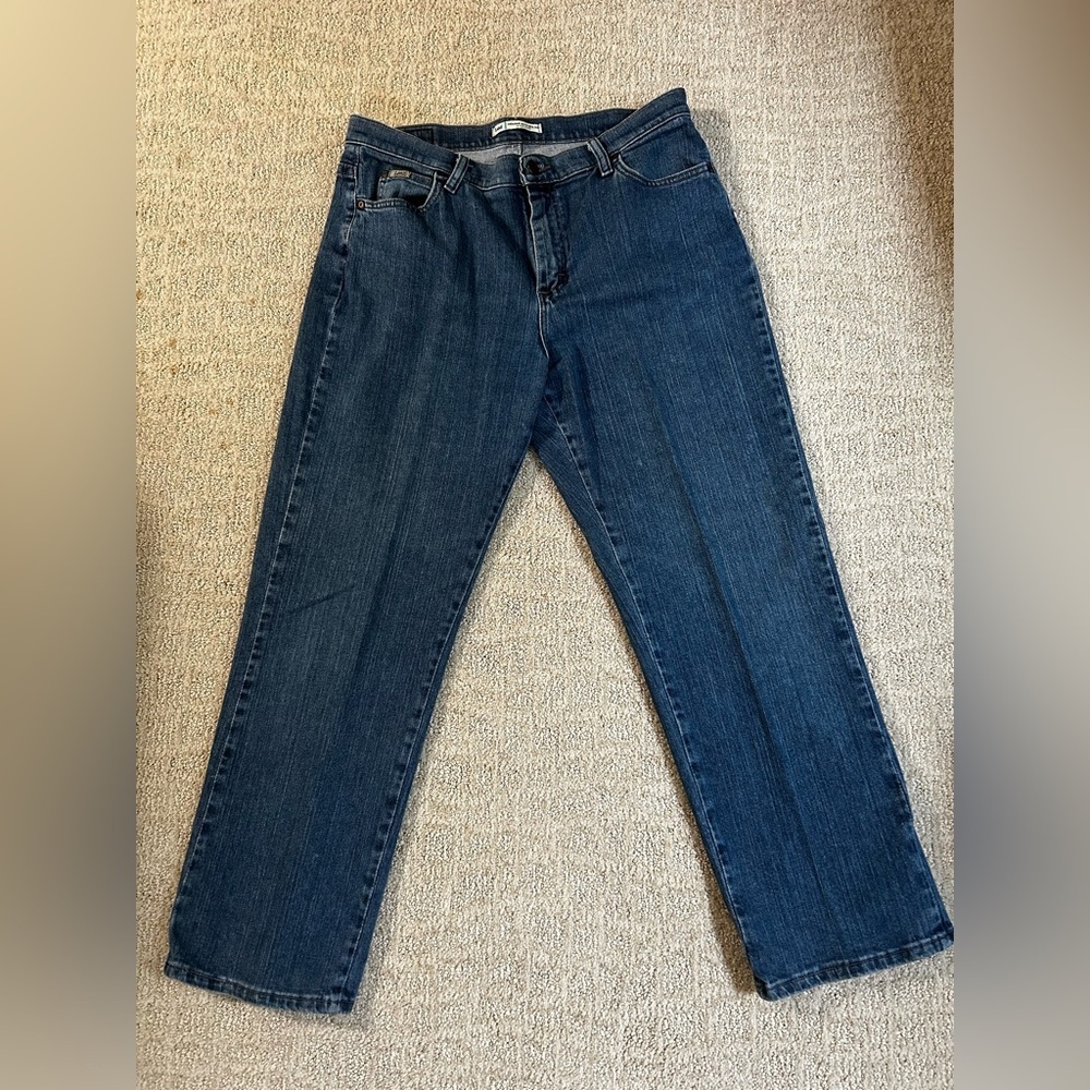 Vintage Lee Relaxed Straight Leg Dark Wash Jeans Women’s
